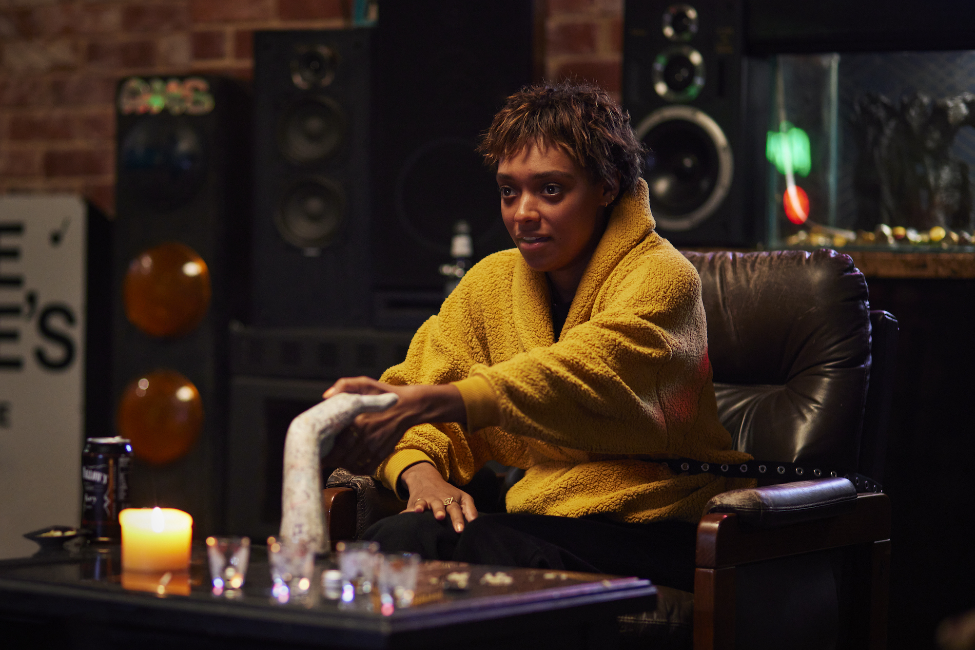 Sophia Wilde as Mia in Talk to Me